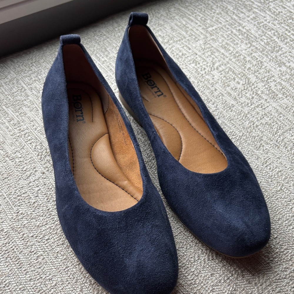 Born Patrice Women's NAVY Suede Flats 7.5